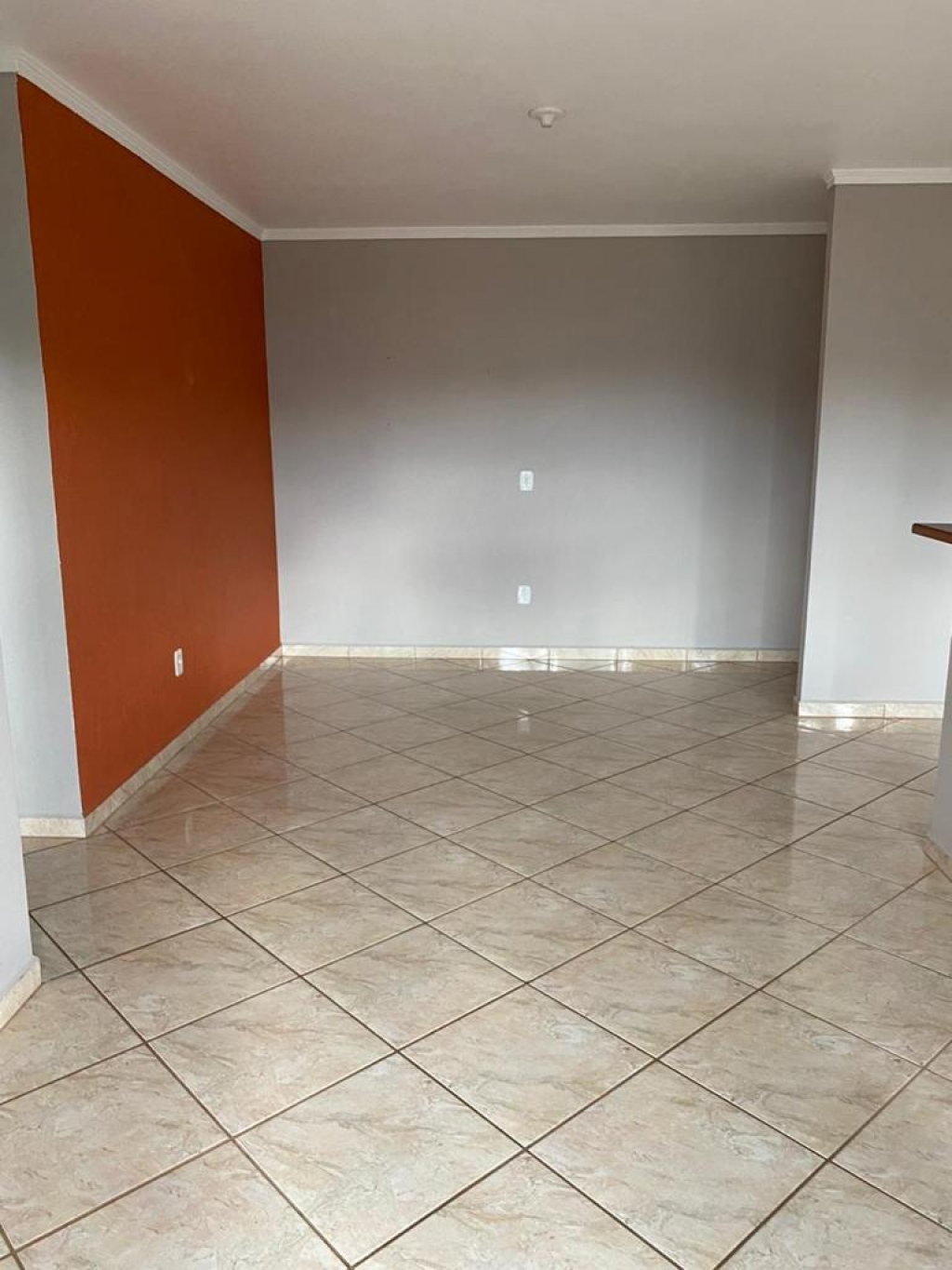 APARTAMENTO COM 3 DORMITÓRIOS