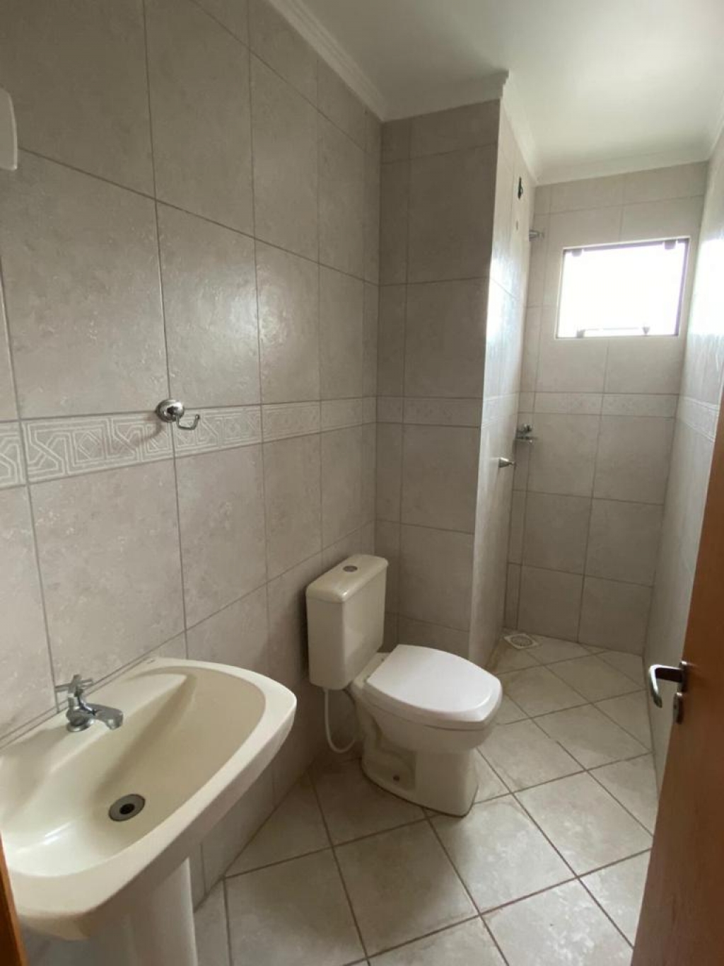 APARTAMENTO COM 3 DORMITÓRIOS