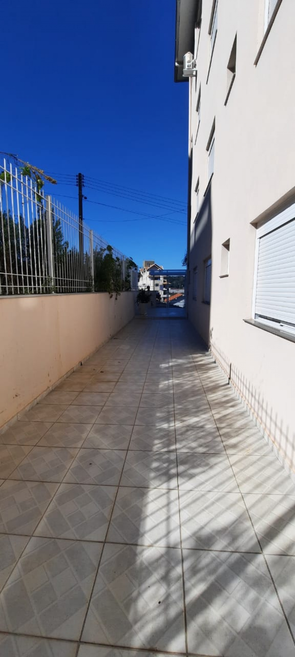 APARTAMENTO COM 3 DORMITÓRIOS