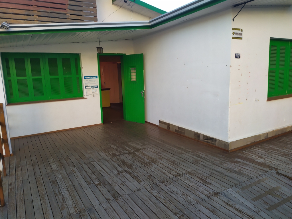 CASA (COMERCIAL)
