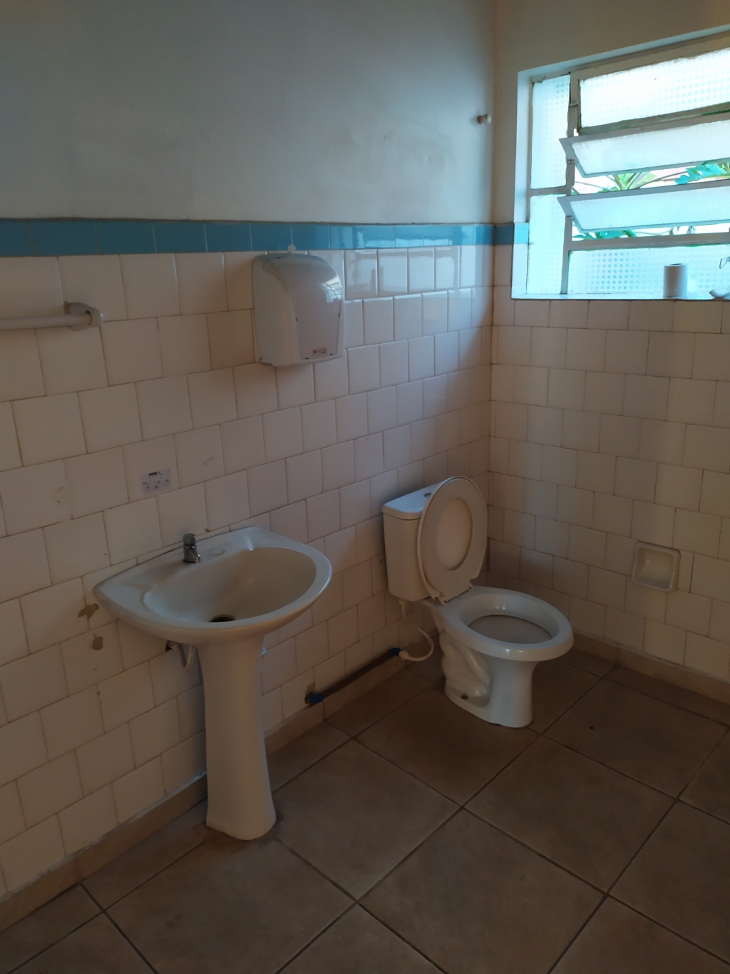 CASA (COMERCIAL)