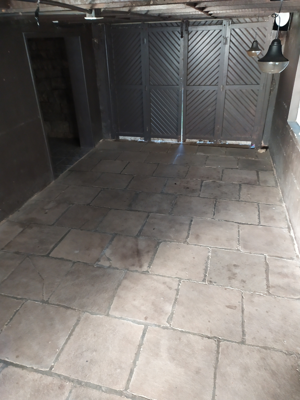 CASA (COMERCIAL)