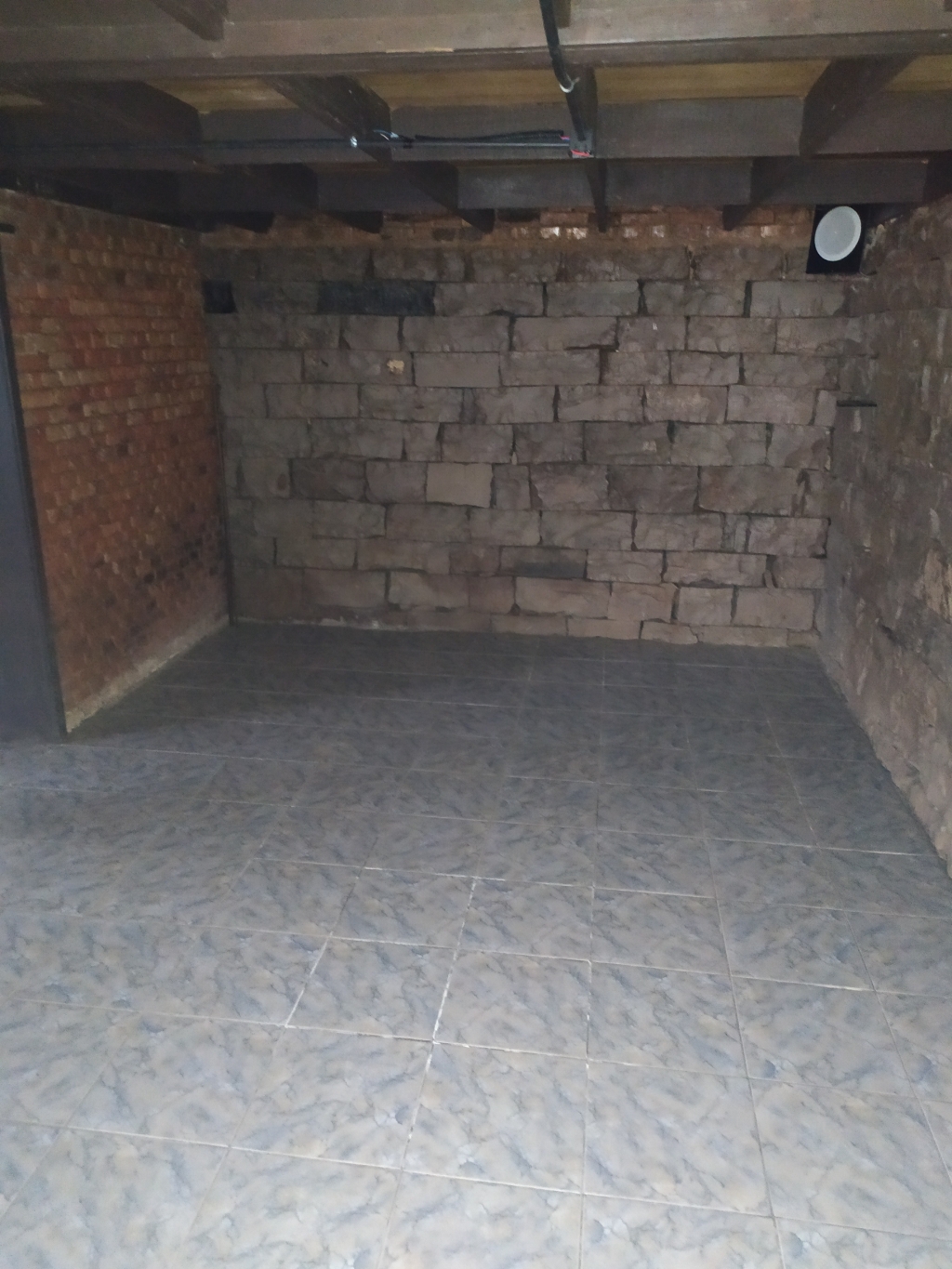 CASA (COMERCIAL)