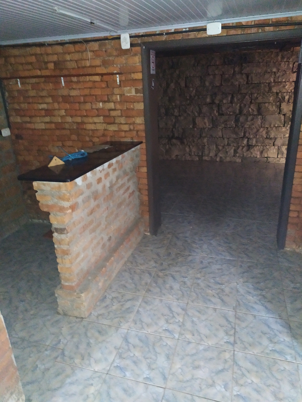 CASA (COMERCIAL)