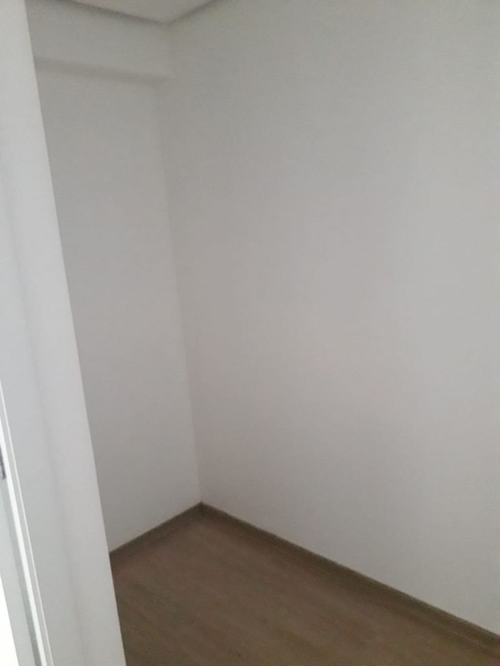 APARTAMENTO COM 1 DORMITÓRIO