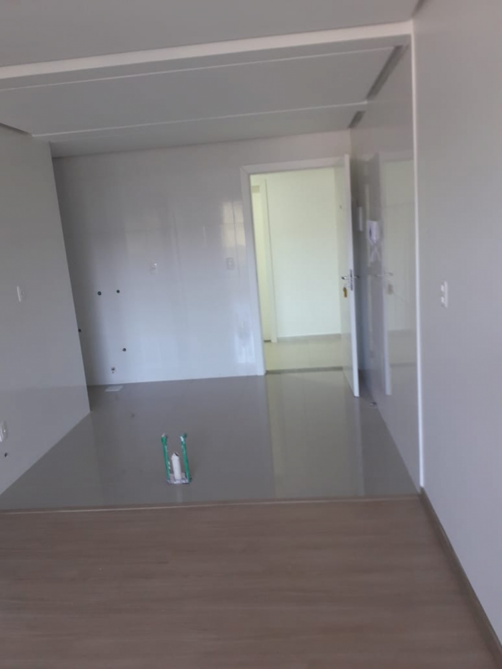 APARTAMENTO COM 1 DORMITÓRIO