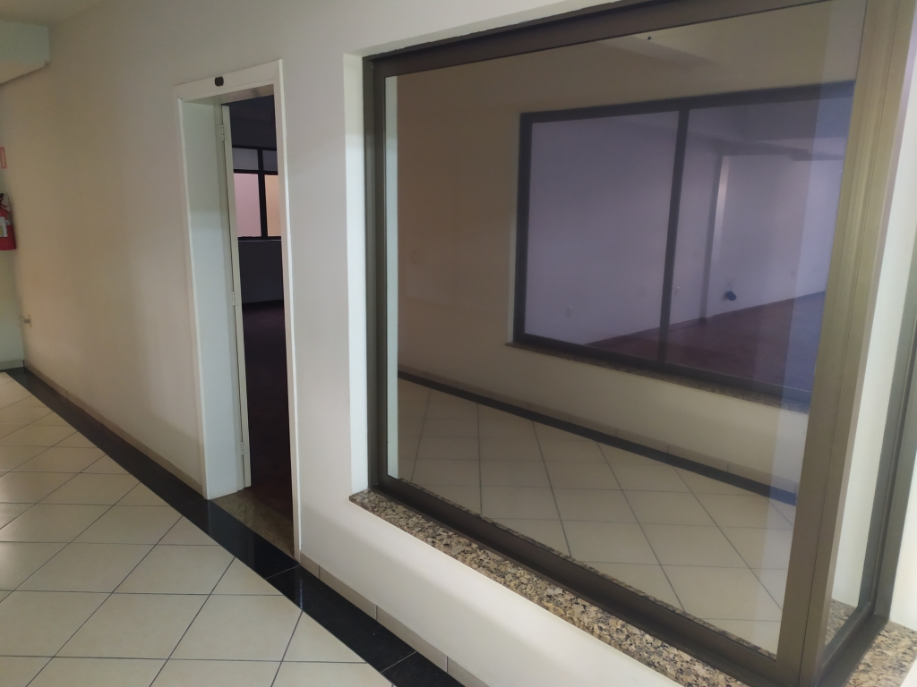 SALA COMERCIAL
