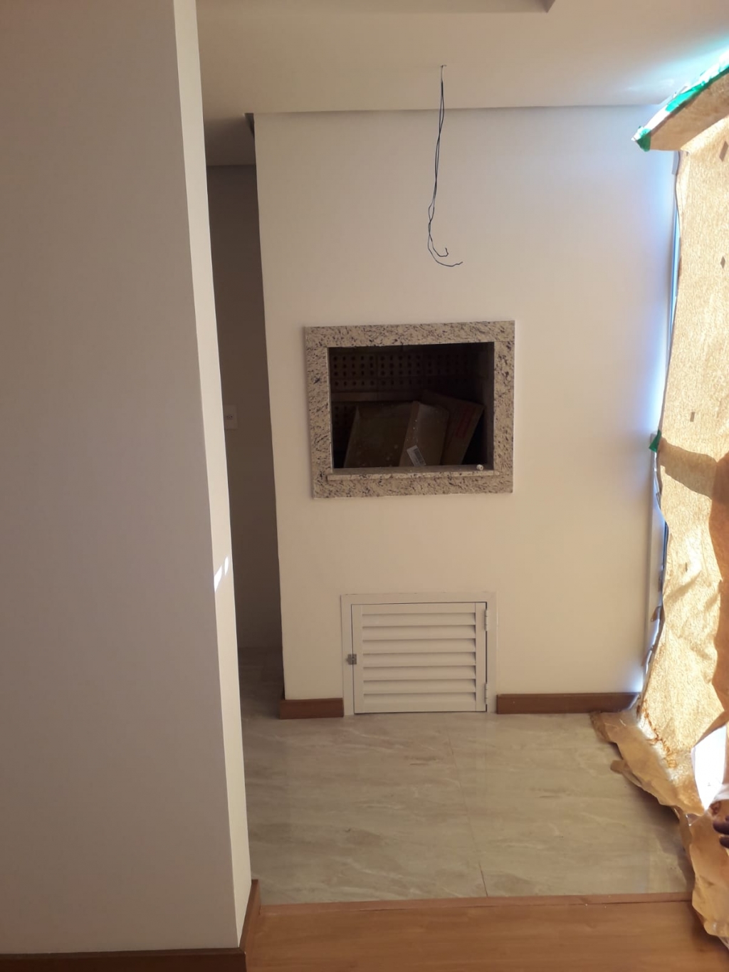 APARTAMENTO COM 2 DORMITÓRIOS