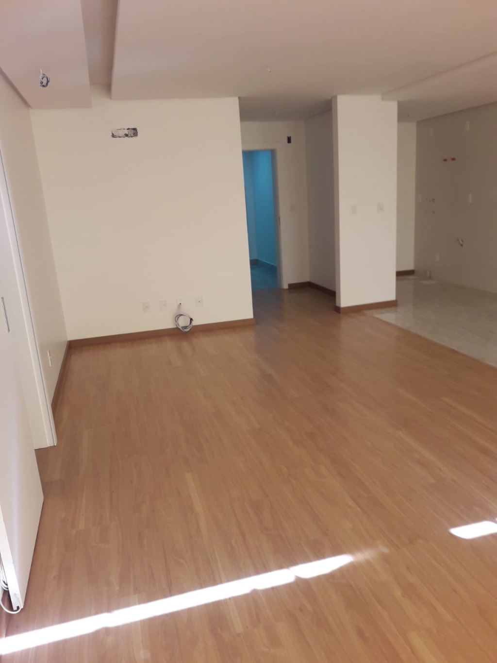 APARTAMENTO COM 2 DORMITÓRIOS