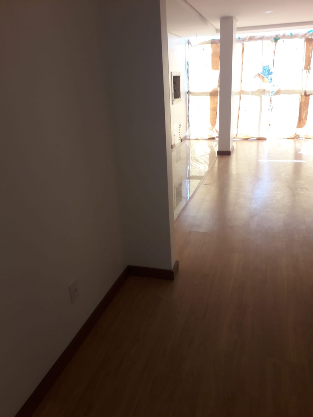 APARTAMENTO COM 2 DORMITÓRIOS