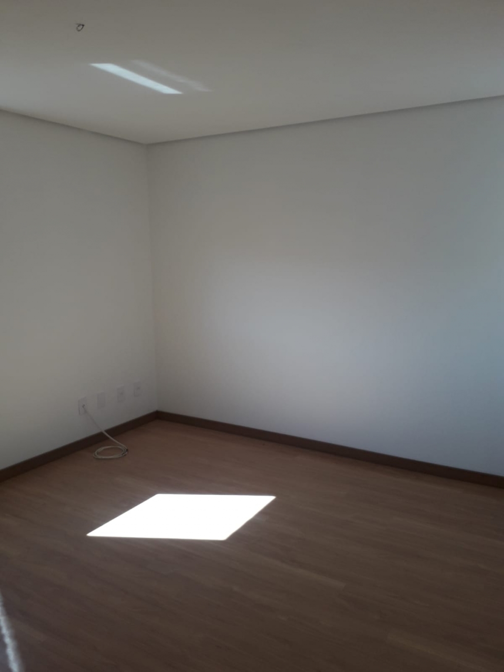 APARTAMENTO COM 2 DORMITÓRIOS