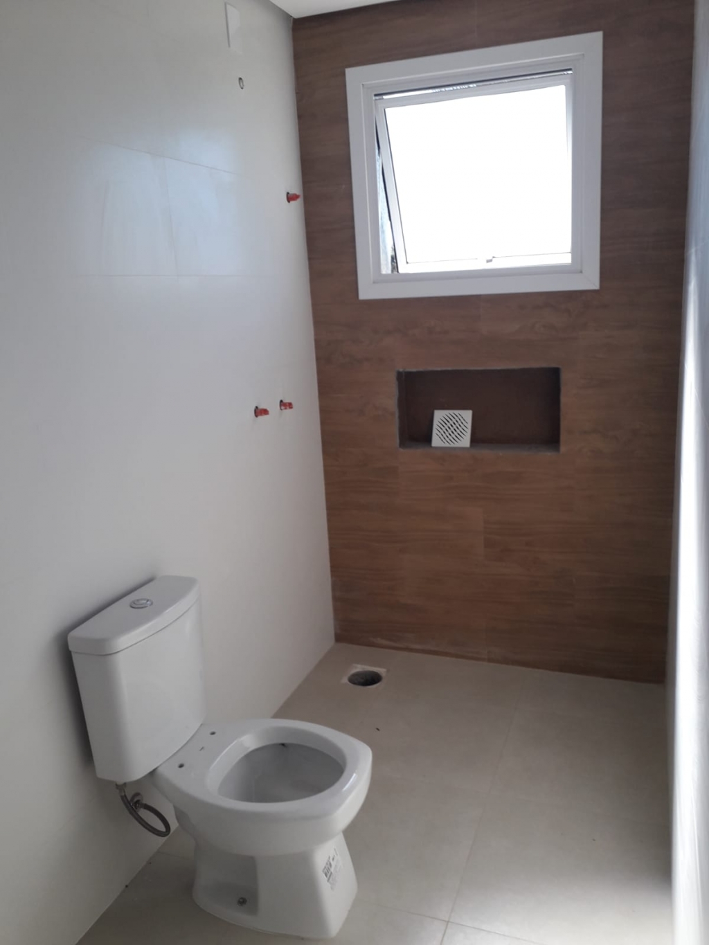APARTAMENTO COM 2 DORMITÓRIOS