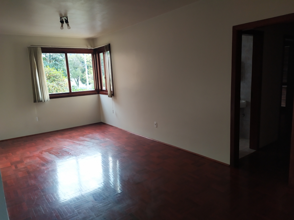 APARTAMENTO COM 3 DORMITÓRIOS