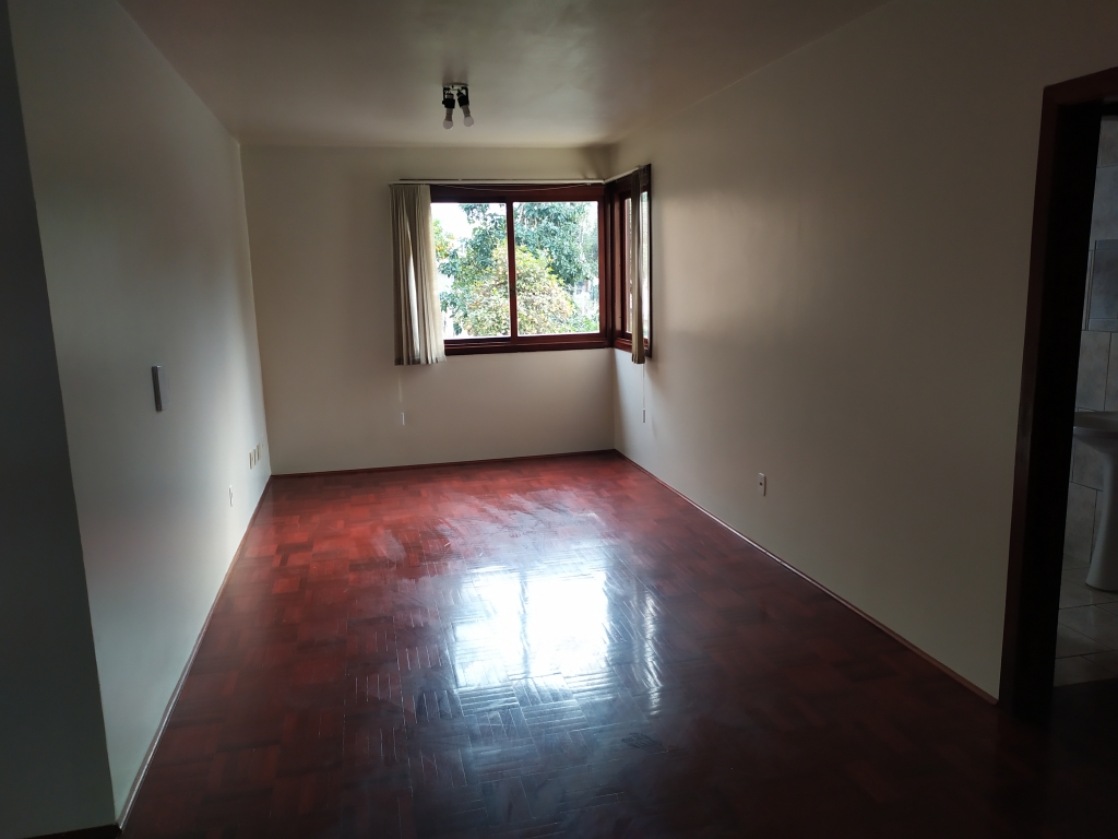 APARTAMENTO COM 3 DORMITÓRIOS