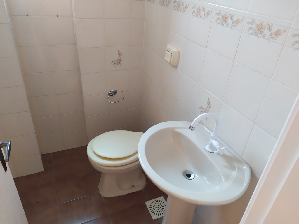 SALA COMERCIAL