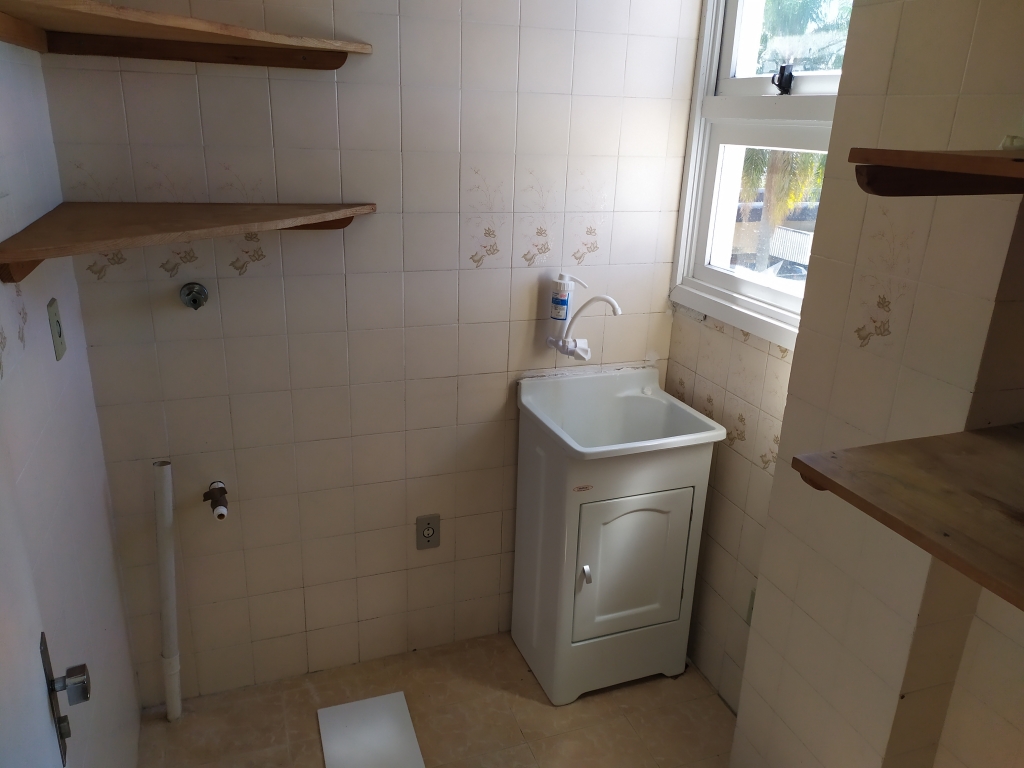 APARTAMENTO COM 3 DORMITÓRIOS