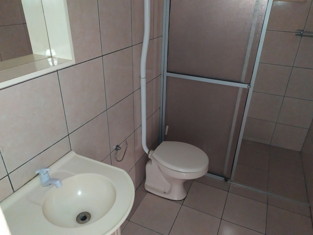 CASA COM 3 DORMITÓRIOS