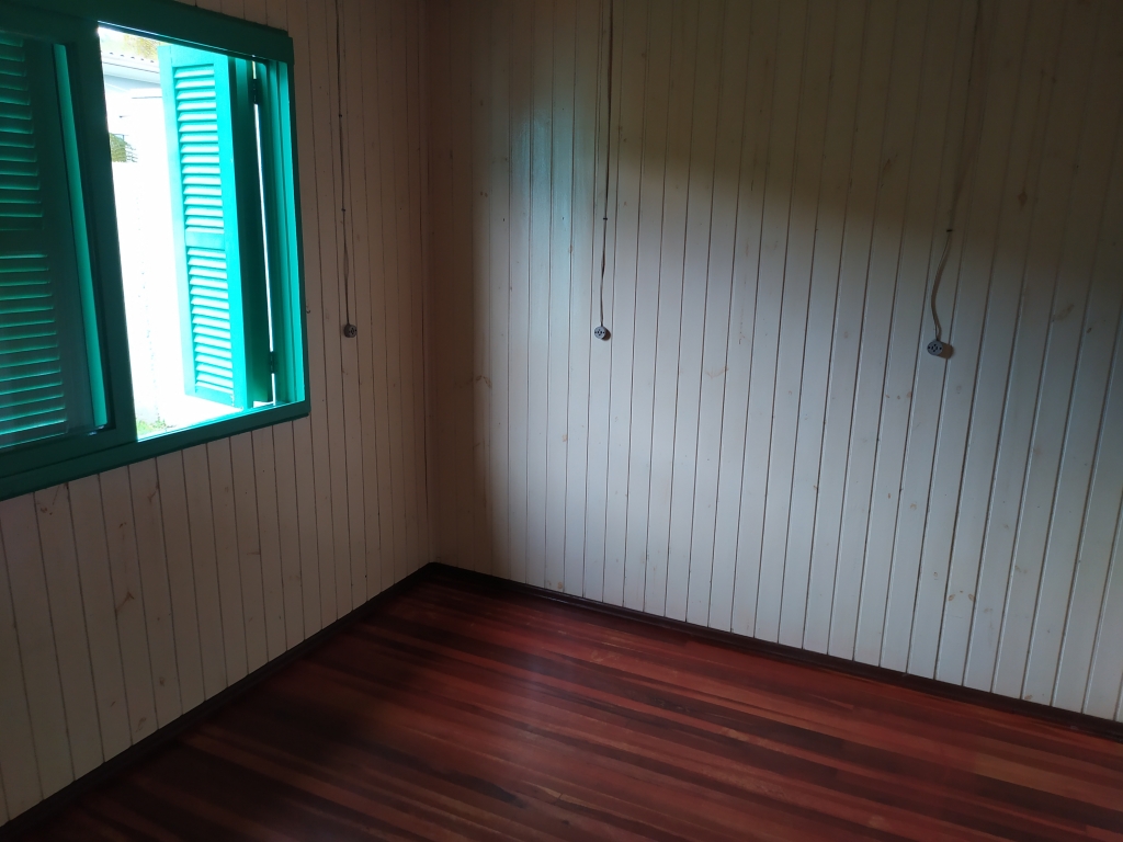 CASA COM 3 DORMITÓRIOS