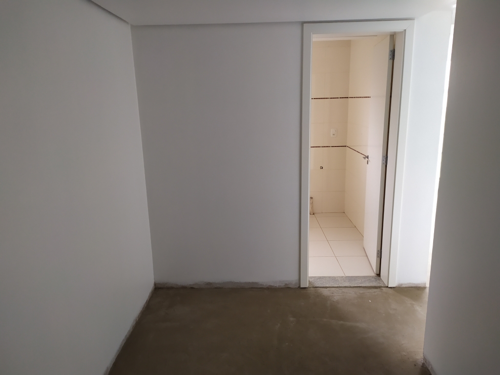 APARTAMENTO COM 3 DORMITÓRIOS
