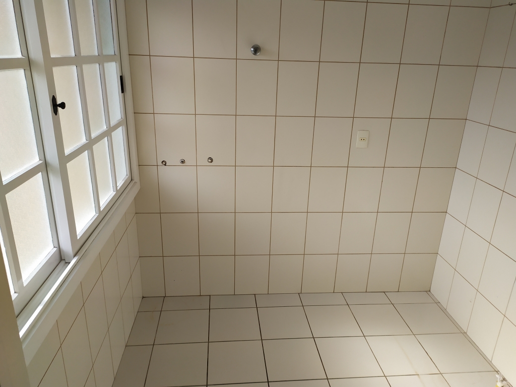 APARTAMENTO COM 2 DORMITÓRIOS