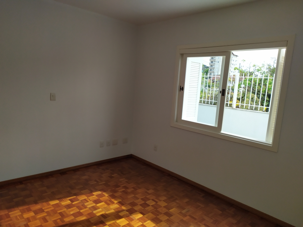 APARTAMENTO COM 2 DORMITÓRIOS