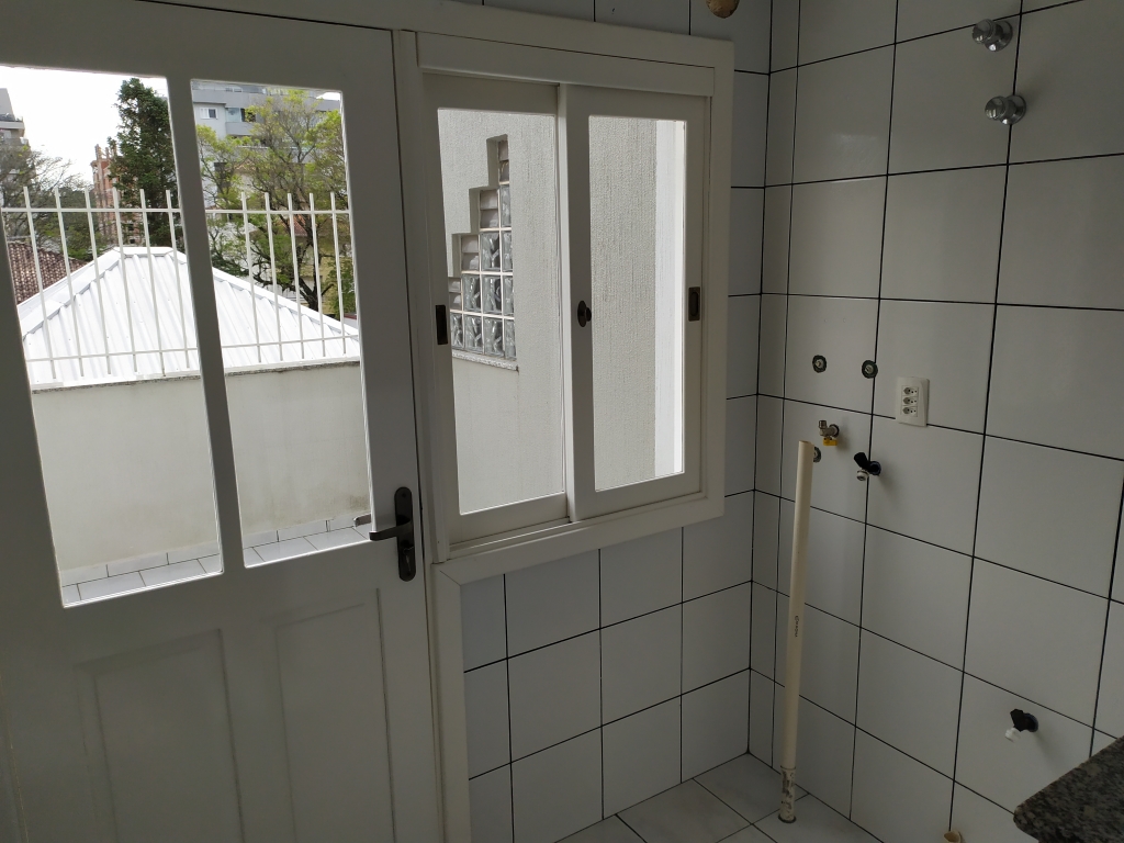 APARTAMENTO COM 2 DORMITÓRIOS