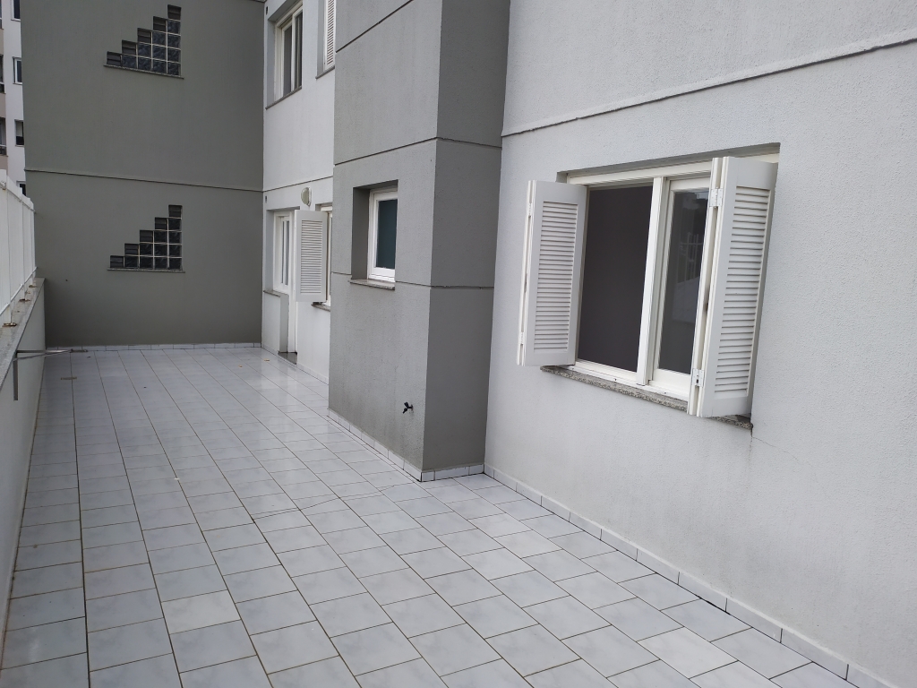 APARTAMENTO COM 2 DORMITÓRIOS