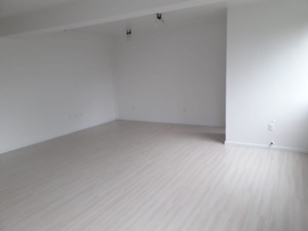 SALA COMERCIAL
