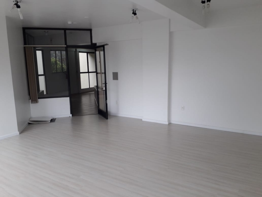 SALA COMERCIAL