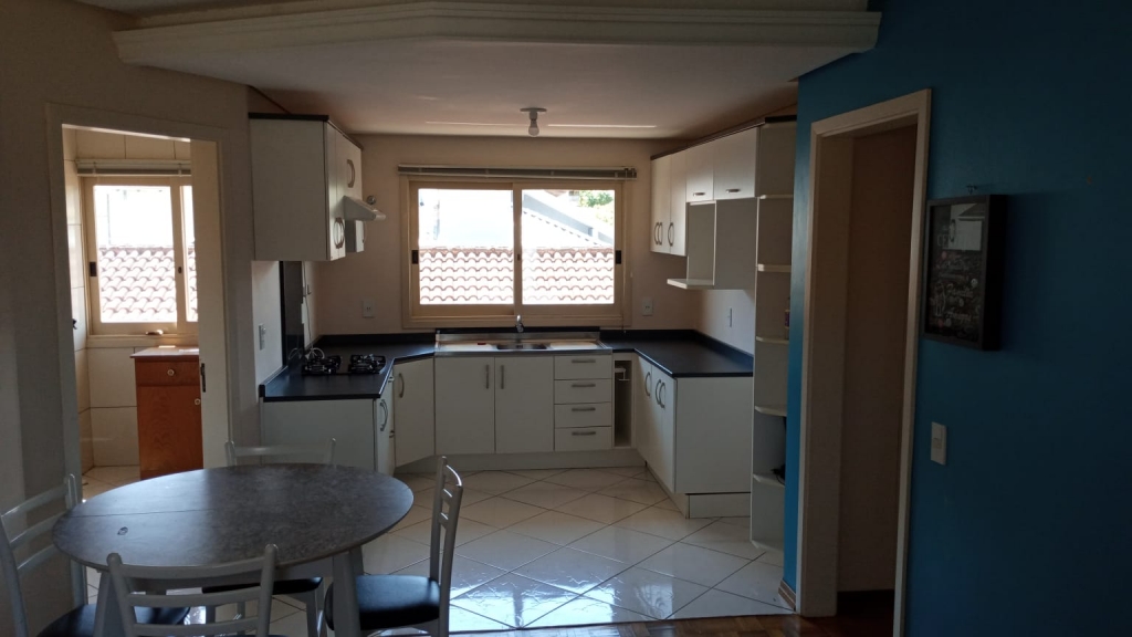 APARTAMENTO COM 2 DORMITÓRIOS