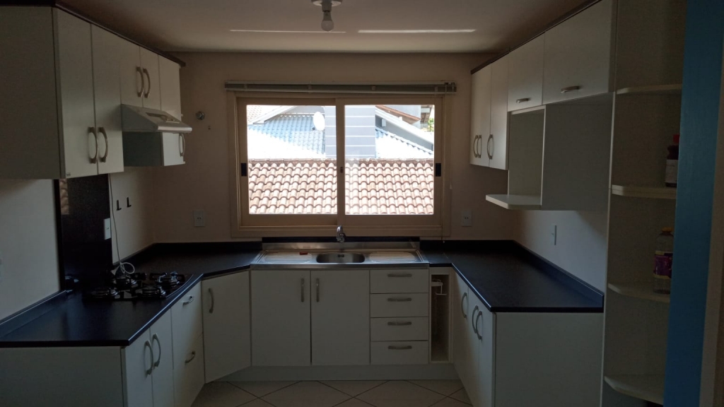 APARTAMENTO COM 2 DORMITÓRIOS