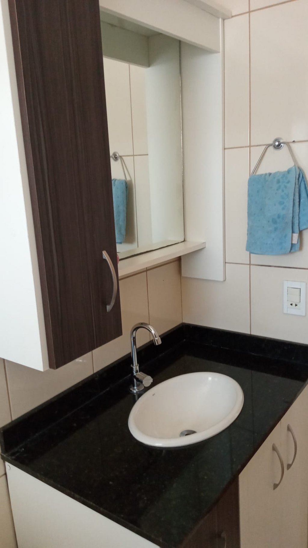 APARTAMENTO COM 2 DORMITÓRIOS