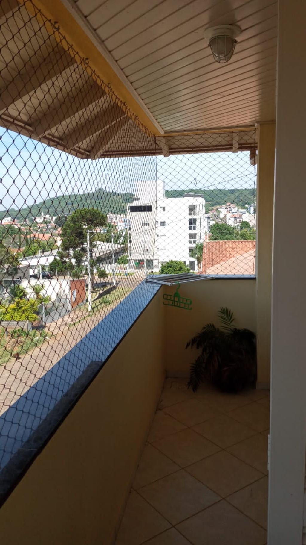 APARTAMENTO COM 2 DORMITÓRIOS
