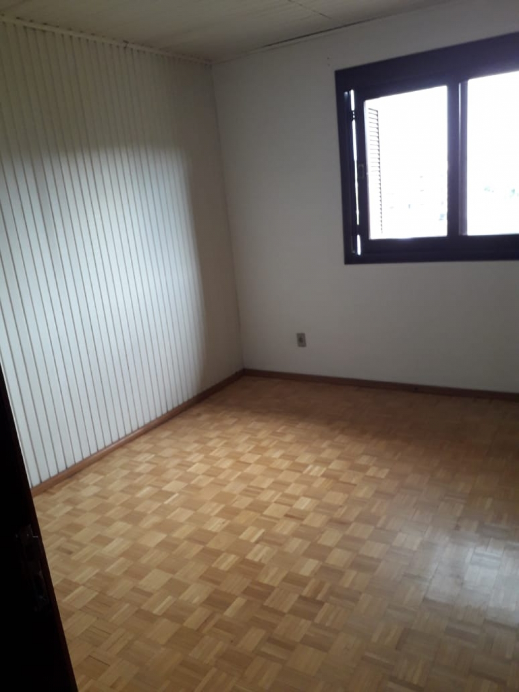 APARTAMENTO COM 3 DORMITÓRIOS