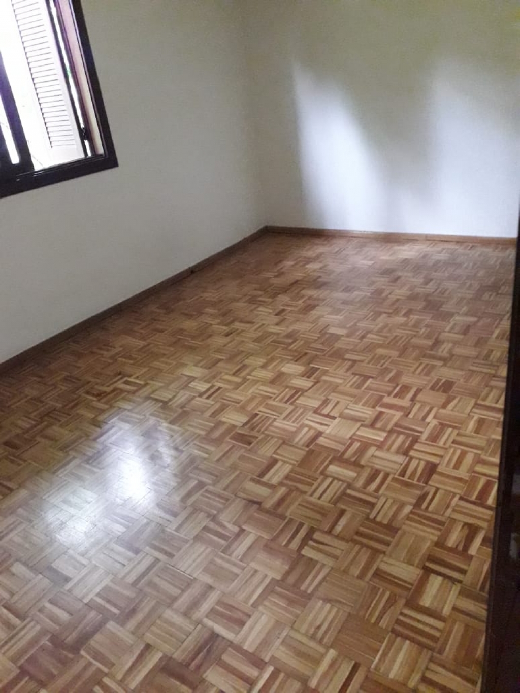 APARTAMENTO COM 3 DORMITÓRIOS