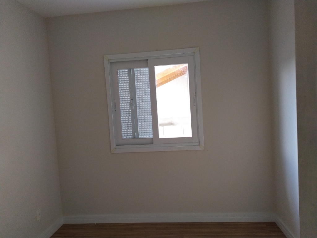 CASA COM 3 DORMITÓRIOS