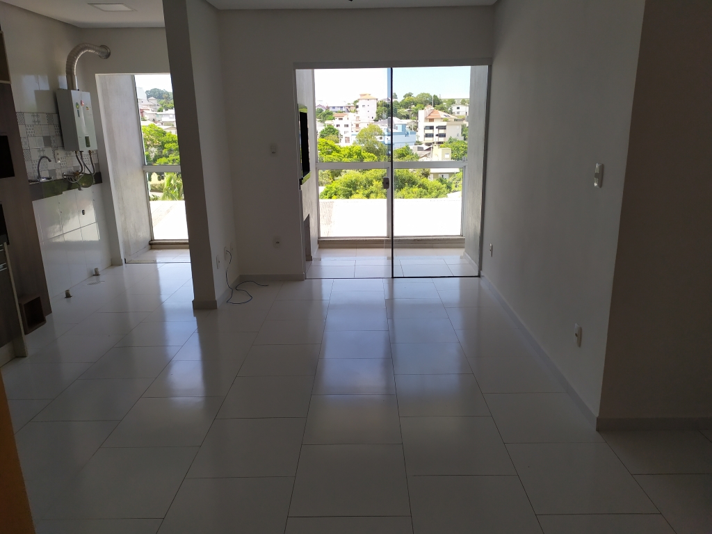 APARTAMENTO COM 2 DORMITÓRIOS