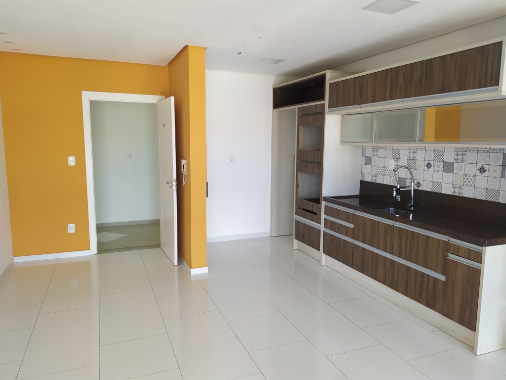 APARTAMENTO COM 2 DORMITÓRIOS