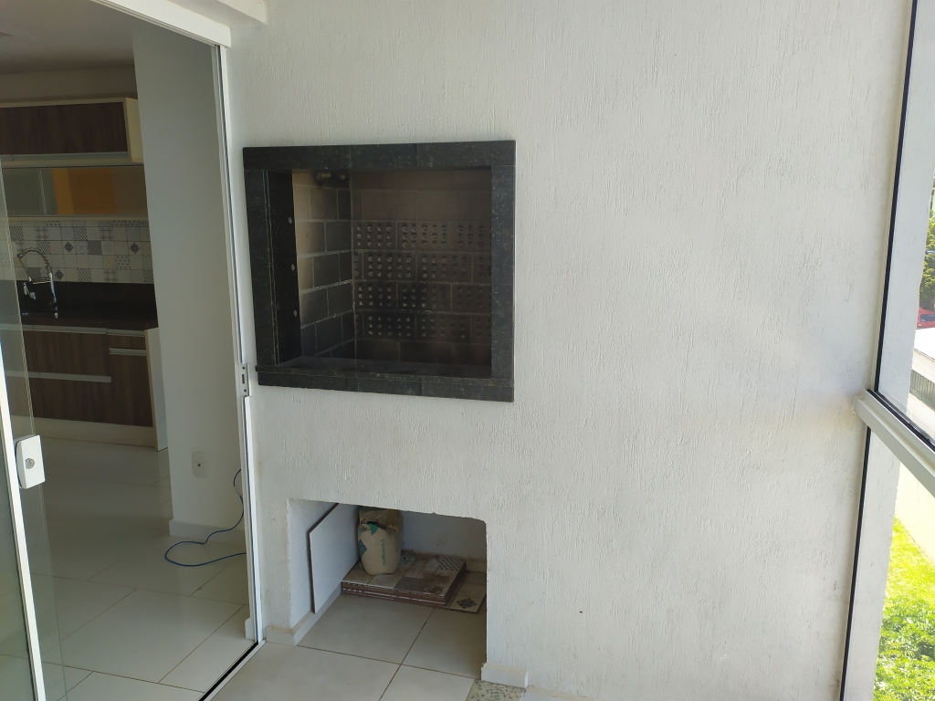 APARTAMENTO COM 2 DORMITÓRIOS