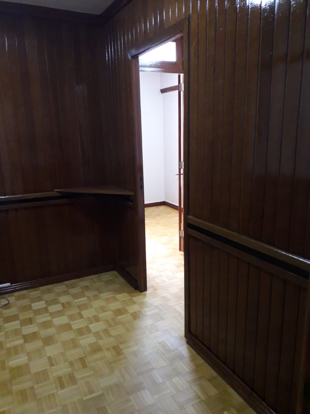 SALA COMERCIAL