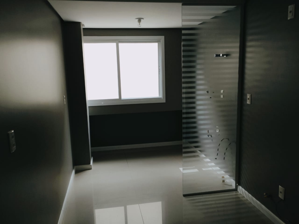 APARTAMENTO COM 3 DORMITÓRIOS