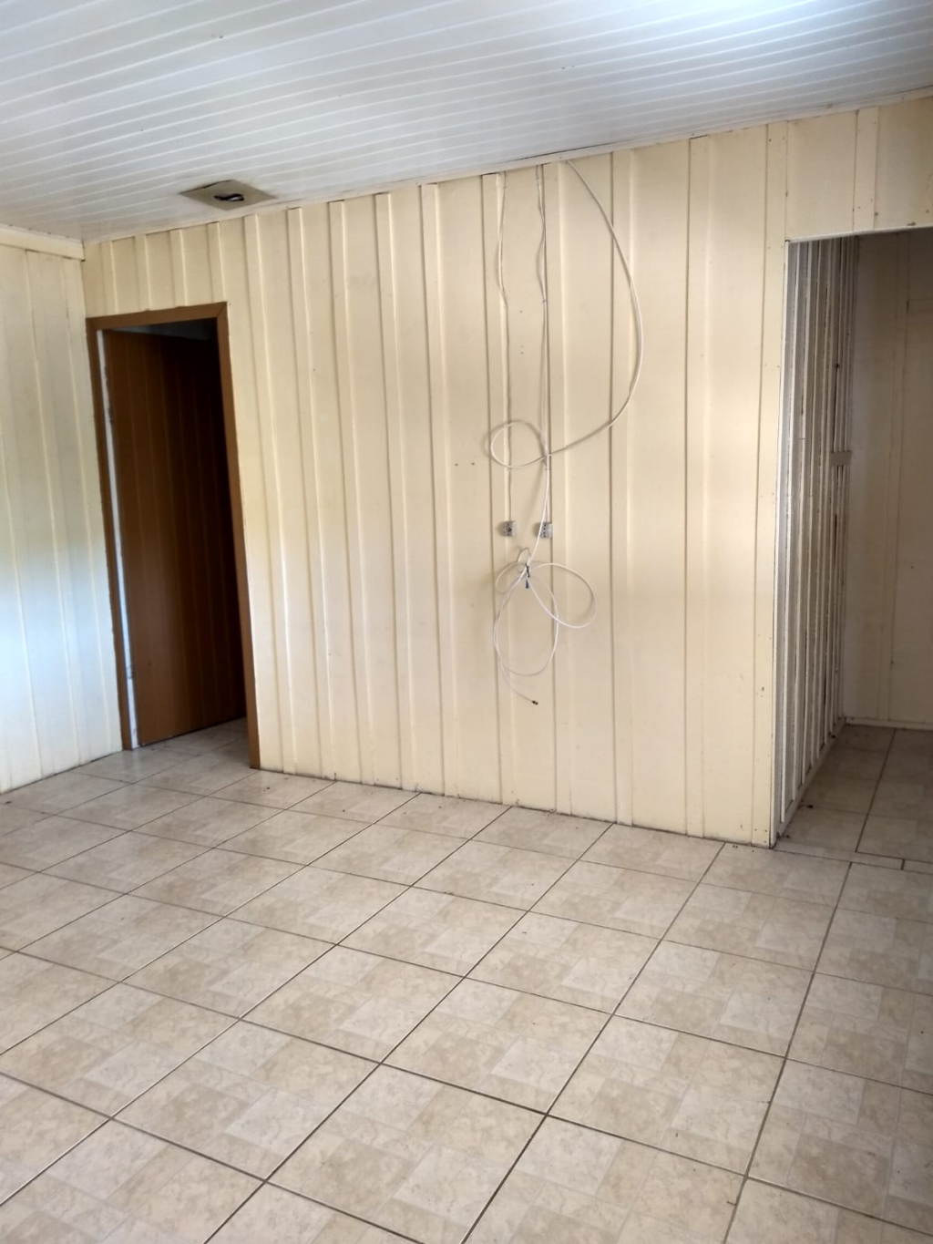 CASA COM 2 DORMITÓRIOS
