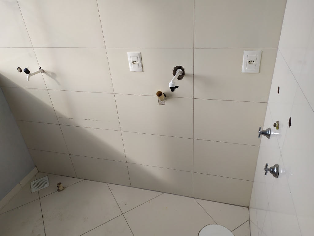 APARTAMENTO COM 2 DORMITÓRIOS