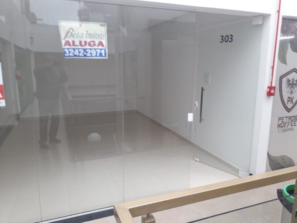 SALA COMERCIAL