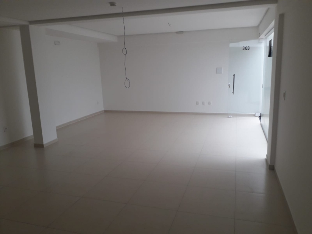 SALA COMERCIAL
