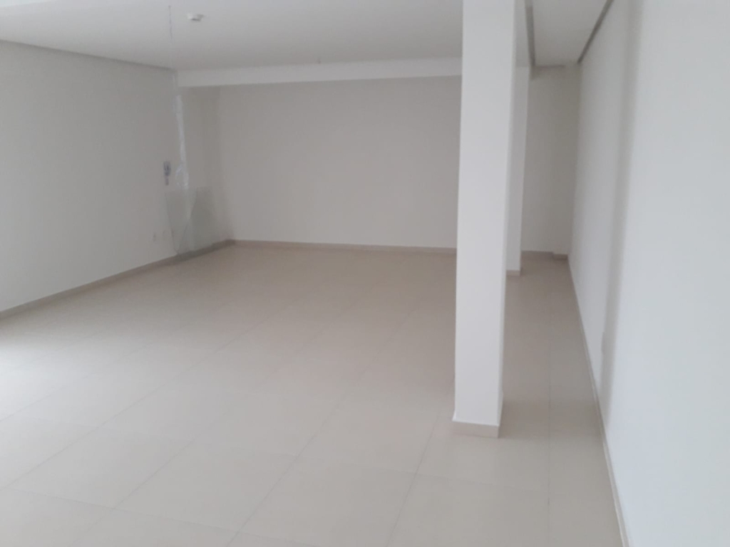 SALA COMERCIAL