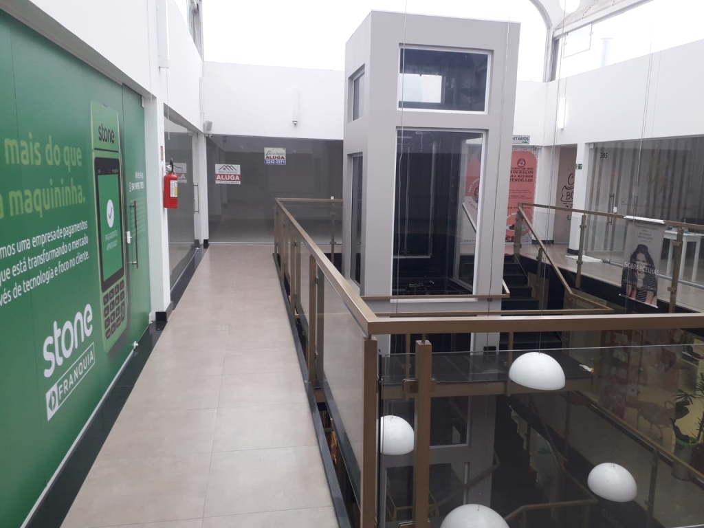 SALA COMERCIAL