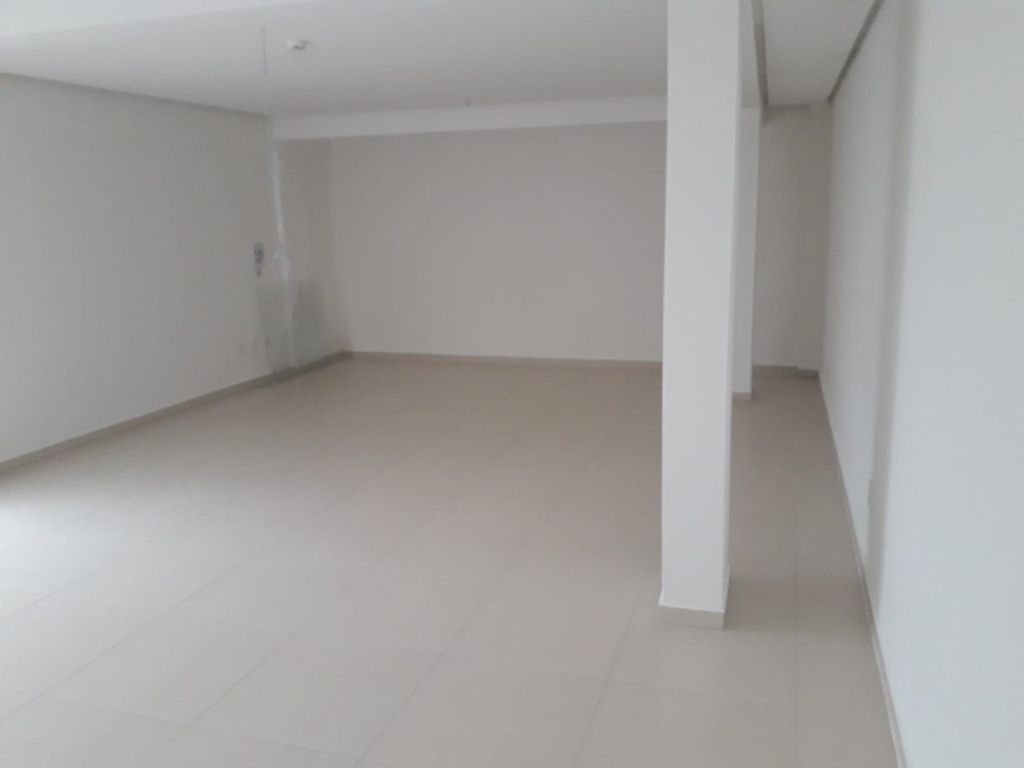 SALA COMERCIAL