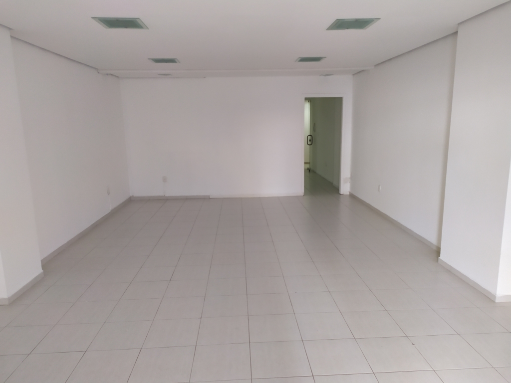 SALA COMERCIAL