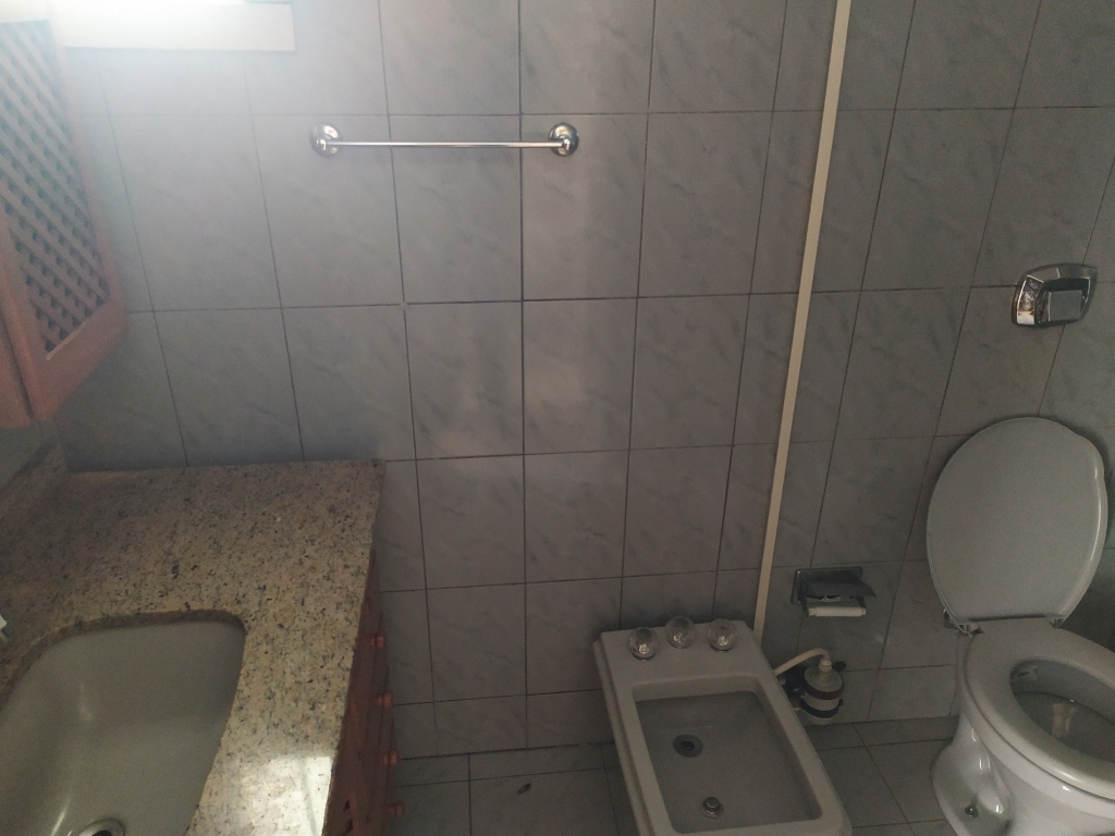 CASA COM 3 DORMITÓRIOS